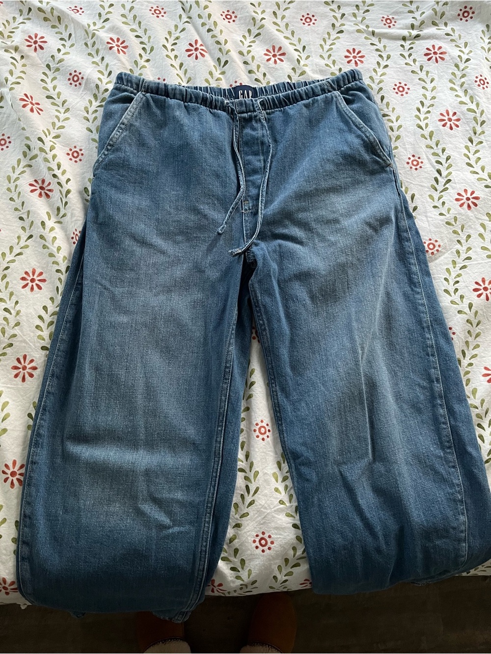 GAP high rise easy barrel jeans size medium